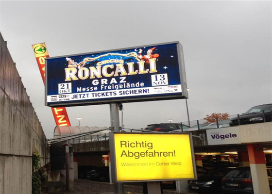 High Resolution P6mm Outdoor Advertising LED Display Screen With Novastar Control System